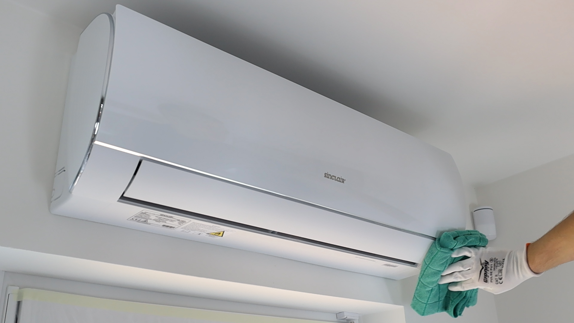 B74A1509.00_32_47_35.Still081